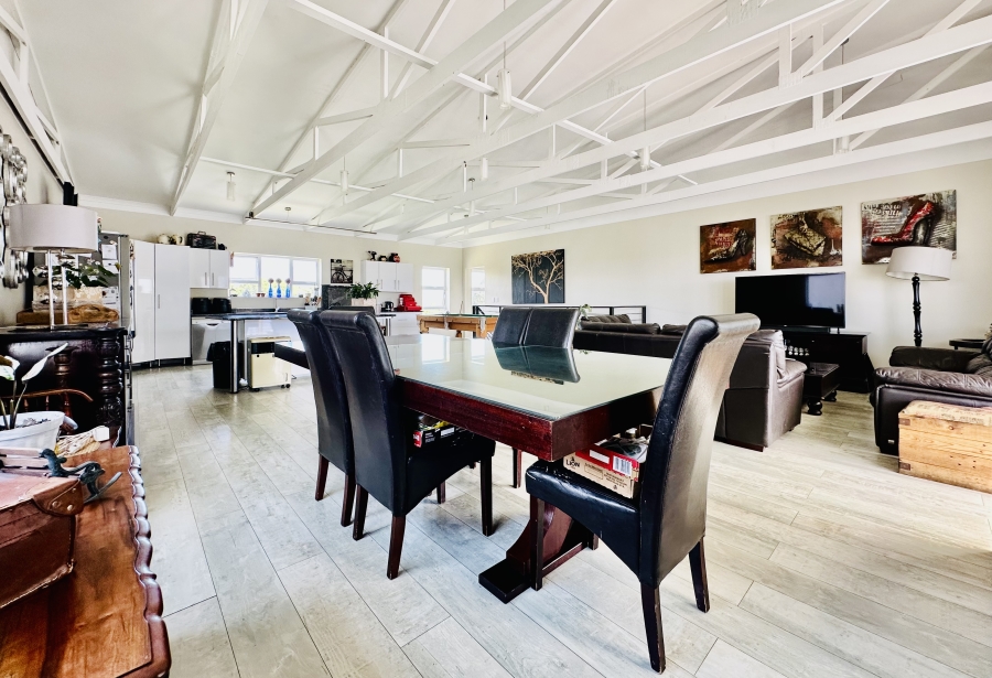 4 Bedroom Property for Sale in Vermont Western Cape